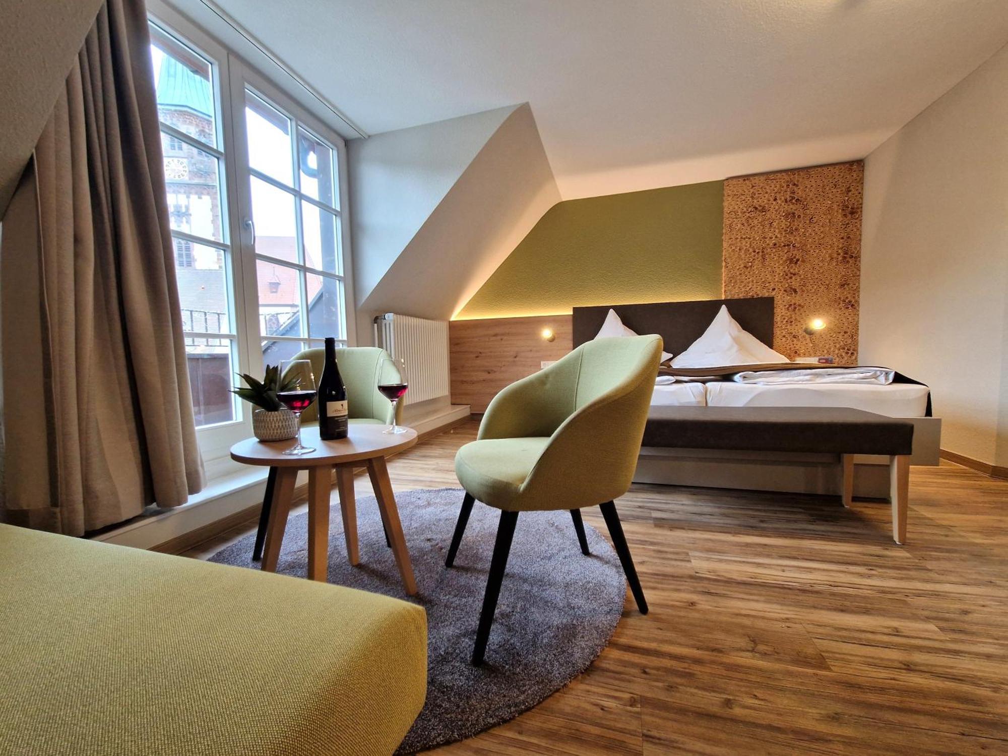 Hotel-Gasthaus Goldener Engel Glottertal Buitenkant foto